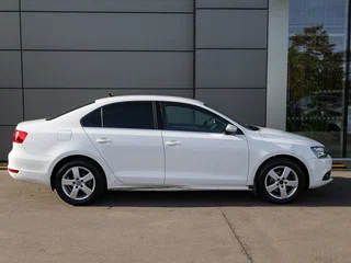 2013 Volkswagen Jetta VI, белый, 998000 рублей, вид 4