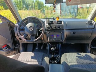 2013 Skoda Fabia II Рестайлинг, чёрный, 390000 рублей, вид 1