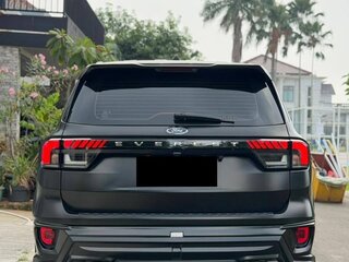 2026 Ford Everest III, чёрный, 6738730 рублей, вид 4