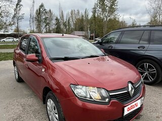 2017 Renault Sandero II, красный, 550000 рублей, вид 2