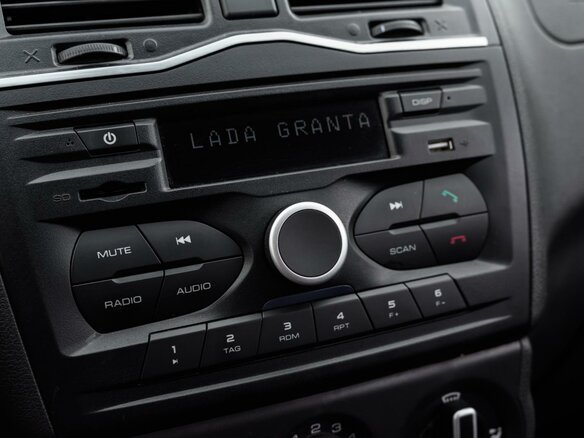 2025 Lada (ВАЗ) Granta I Рестайлинг, белый, 924000 рублей - вид 14