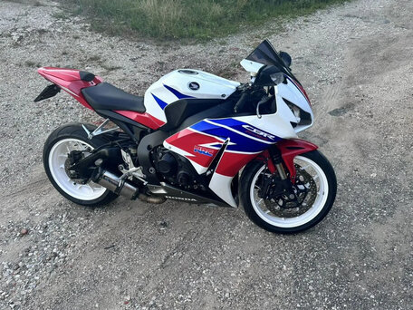 2014 Honda CBR 1000 RR/RA Fireblade, белый, 930000 рублей, вид 1