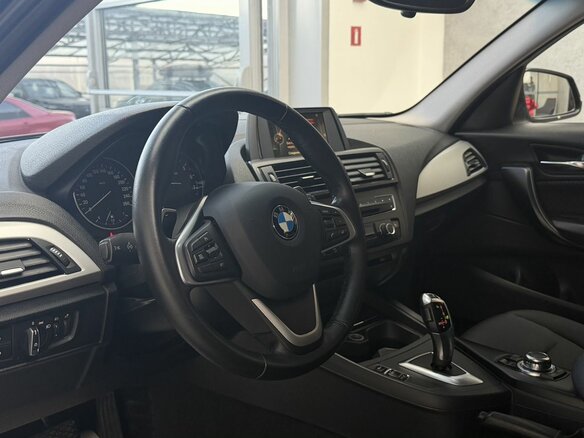 2012 BMW 1 серии 116i II (F20/F21), чёрный, 900000 рублей - вид 6