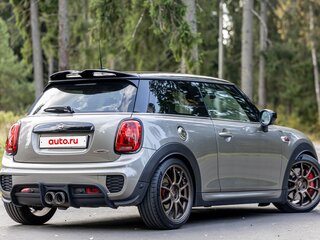2020 Mini Hatch JCW III (F55/F56) Рестайлинг, серебристый, 2800000 рублей, вид 2