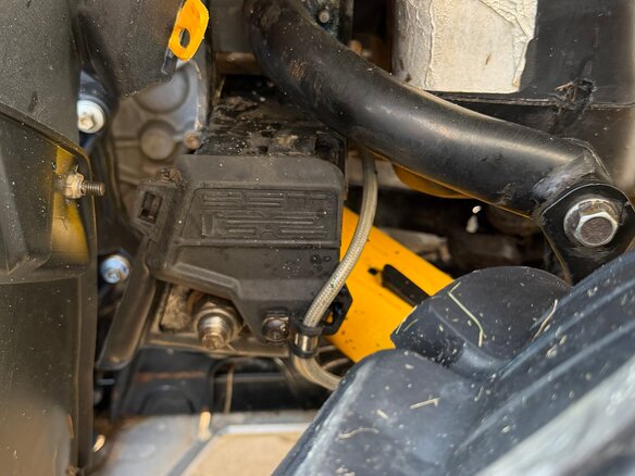 2013 BRP Can-Am Renegade 1000, жёлтый, 700000 рублей - вид 6