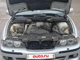 2000 BMW 5 серии 528i IV (E39), серебристый, 750000 рублей, вид 5