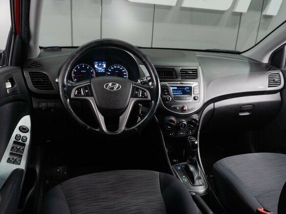 2016 Hyundai Solaris I Рестайлинг, красный, 1270000 рублей - вид 5