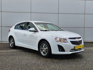 2013 Chevrolet Cruze I Рестайлинг, белый, 949000 рублей, вид 3