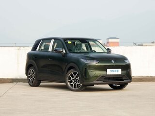 2026 Leapmotor A10 53 kWh, зелёный, 2061000 рублей, вид 3
