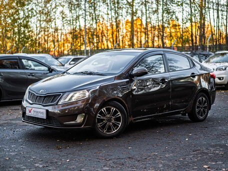 2014 Kia Rio 6-speed III, коричневый, 480000 рублей, вид 1