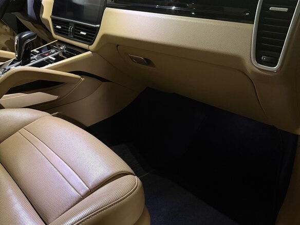 2019 Porsche Cayenne S III, бежевый, 5800000 рублей - вид 19