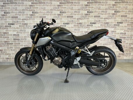 2022 Honda CB 650R, чёрный, 935000 рублей, вид 3