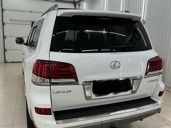 2014 Lexus LX 570 III Рестайлинг, белый, 5800000 рублей - вид 6