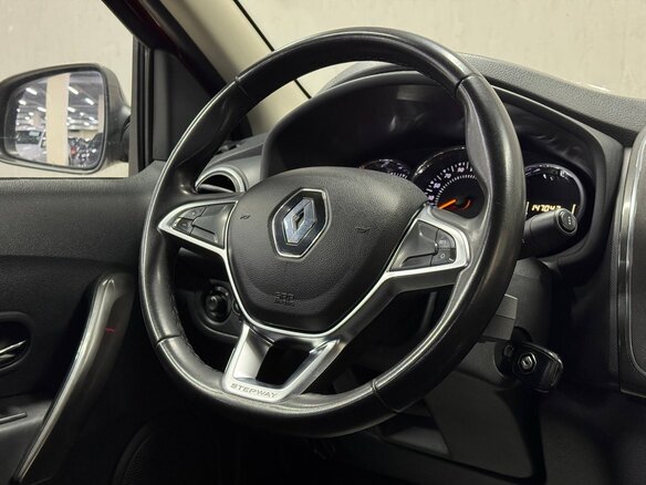 2019 Renault Logan Stepway II Рестайлинг, красный, 930000 рублей - вид 11