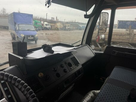 2000 MAN LE/L 2000, красный, 999999 рублей, вид 4