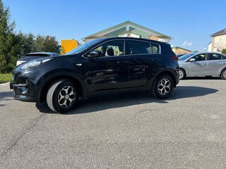 2018 Kia Sportage IV Рестайлинг, чёрный, 1889000 рублей, вид 3