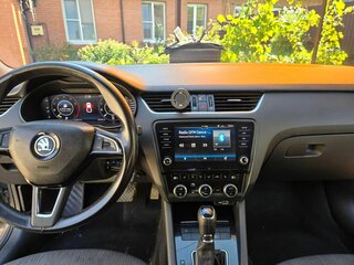2018 Skoda Octavia III (A7) Рестайлинг, серый, 1950000 рублей, вид 5