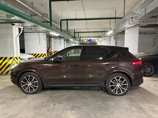 2019 Porsche Cayenne III, коричневый, 7940000 рублей, вид 2