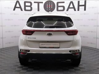 2021 Kia Sportage IV Рестайлинг, белый, 2760000 рублей, вид 5