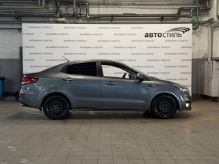 2015 Kia Rio III Рестайлинг, серый, 459000 рублей, вид 4