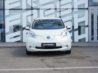 2011 Nissan Leaf I (ZE0/AZE0), белый, 590000 рублей, вид 2
