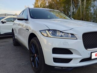 2017 Jaguar F-Pace I, белый, 2370000 рублей, вид 3