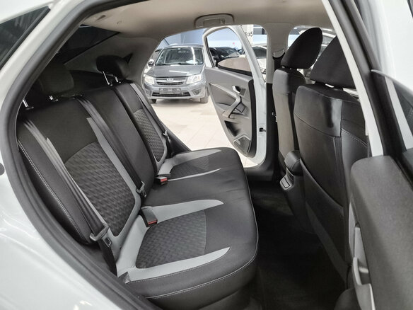 2024 Lada (ВАЗ) Vesta I Рестайлинг (NG), белый - вид 12