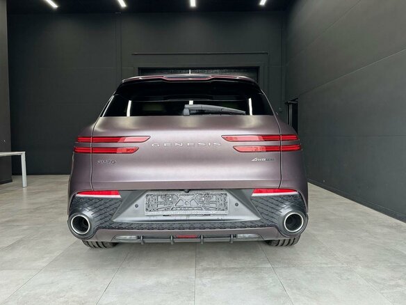 2023 Genesis GV70 I, красный, 10650000 рублей - вид 4