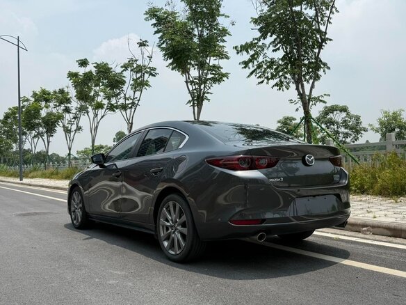 2022 Mazda 3 Axela IV (BP), серый, 1660700 рублей - вид 4