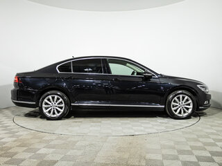 2017 Volkswagen Passat B8, чёрный, 1819700 рублей, вид 4