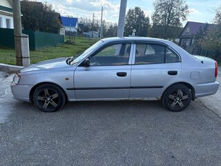 2004 Hyundai Accent ТагАЗ II, серебристый, 215000 рублей, вид 4