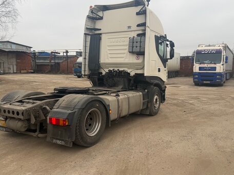 2008 Iveco Stralis, бежевый, 1800000 рублей, вид 4