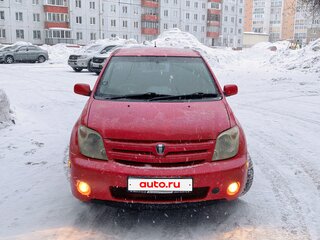 2003 Toyota Ist I, красный, 650000 рублей, вид 2