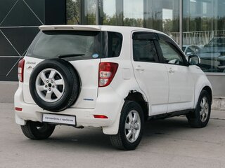 2006 Toyota Rush I, белый, 590000 рублей, вид 5