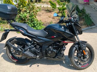 2023 Bajaj Pulsar N250, чёрный, 255000 рублей, вид 3