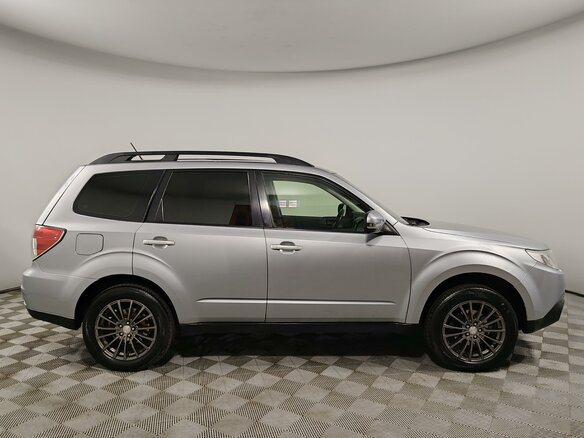 2012 Subaru Forester III Рестайлинг, серебристый, 1099000 рублей - вид 3