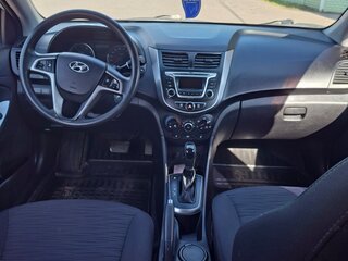 2015 Hyundai Solaris I Рестайлинг, бежевый, 940000 рублей, вид 5