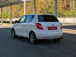 2012 Skoda Fabia II Рестайлинг, белый, 519900 рублей, вид 5