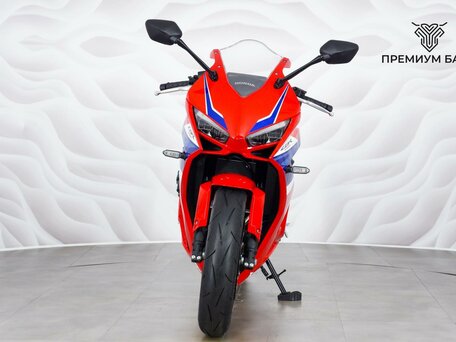 2024 Honda CBR 650R, красный, 1199000 рублей, вид 4