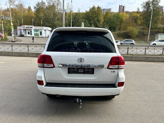 2008 Toyota Land Cruiser 200 Series, белый, 3185000 рублей, вид 5