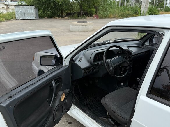 2004 Lada (ВАЗ) 2114, белый, 140000 рублей - вид 12