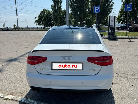 2012 Audi A4 IV (B8) Рестайлинг, белый, 1250000 рублей - вид 4