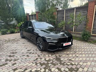 2021 BMW 7 серии 730d xDrive VI (G11/G12) Рестайлинг, чёрный, 7800000 рублей, вид 1