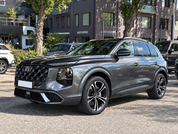 2026 Audi Q7 III (G8), чёрный, 16590000 рублей