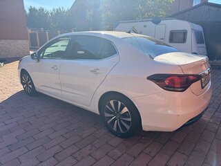 2019 Citroen C4 II Рестайлинг, белый, 1420000 рублей, вид 4
