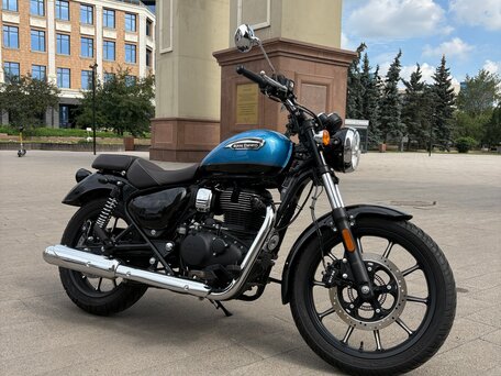 2024 Royal Enfield Meteor, синий, 380000 рублей, вид 2