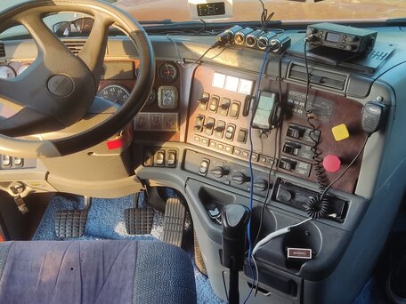 2002 Freightliner Century Class, оранжевый, 2700000 рублей, вид 5