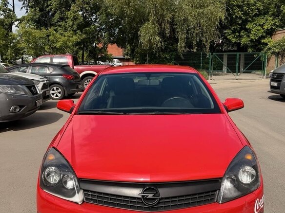 2007 Opel Astra GTC H Рестайлинг, красный, 750000 рублей - вид 3