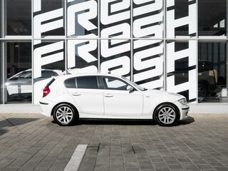 2008 BMW 1 серии 116i I (E81/E82/E87/E88) Рестайлинг, белый, 648000 рублей, вид 5