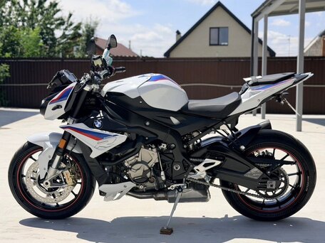 2016 BMW S 1000 R, белый, 1150000 рублей, вид 4